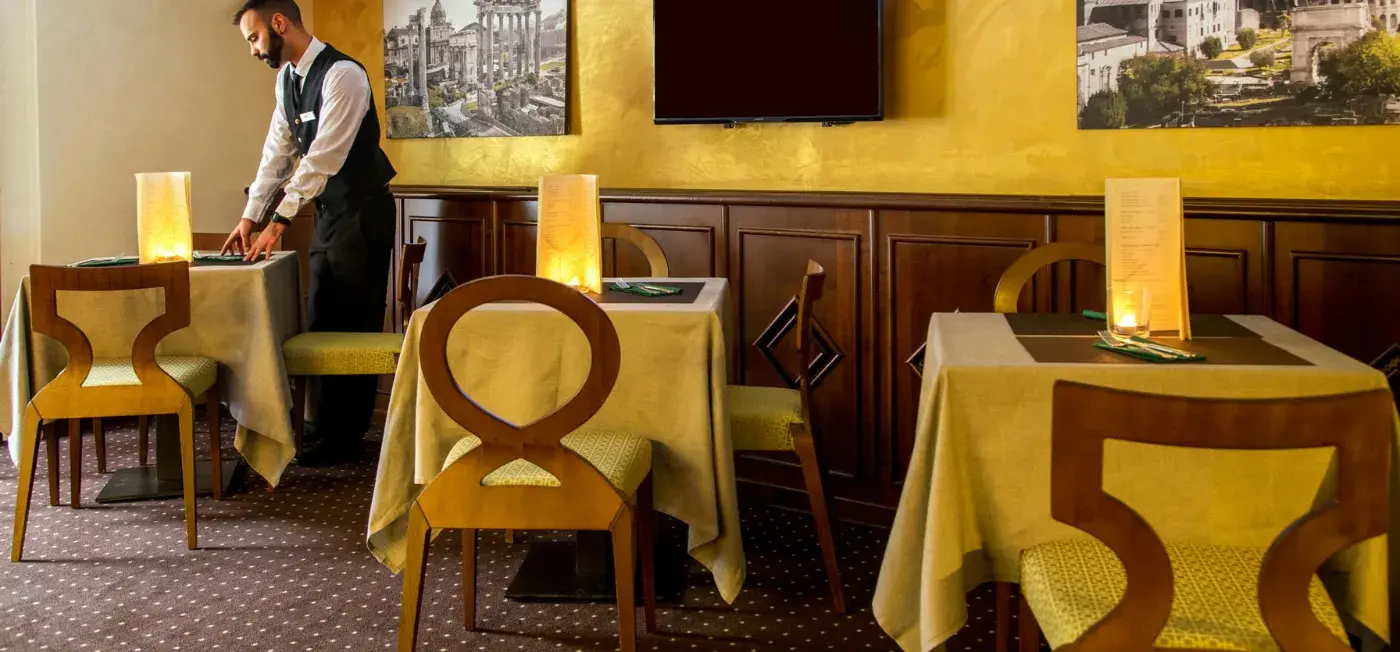 Dining area view of Hotel Oxford Italy
